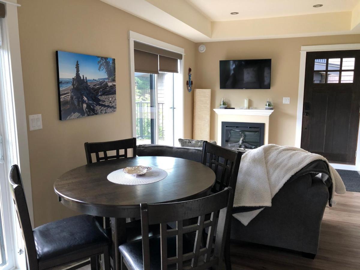 Port Renfrew Vacation Rentals Buitenkant foto