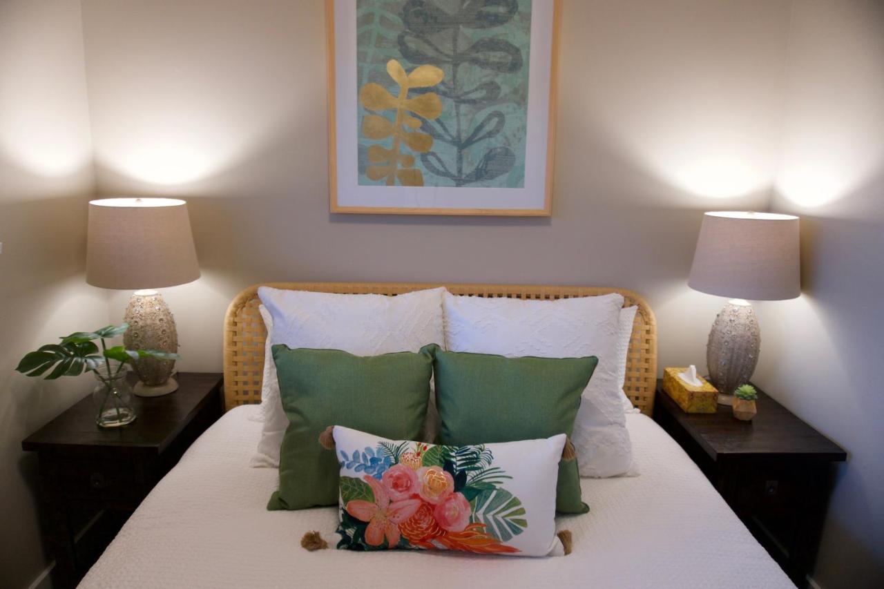 Port Renfrew Vacation Rentals Buitenkant foto