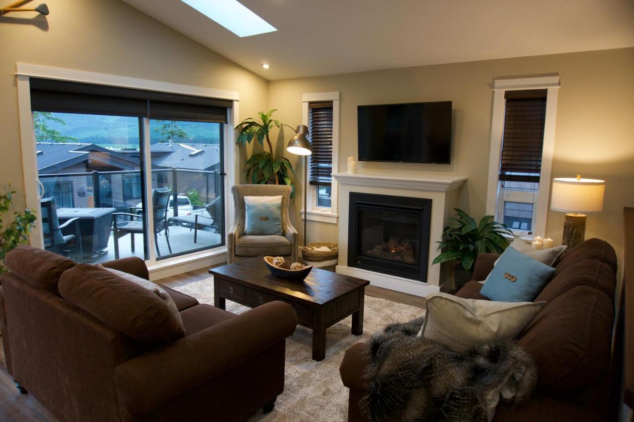 Port Renfrew Vacation Rentals Buitenkant foto