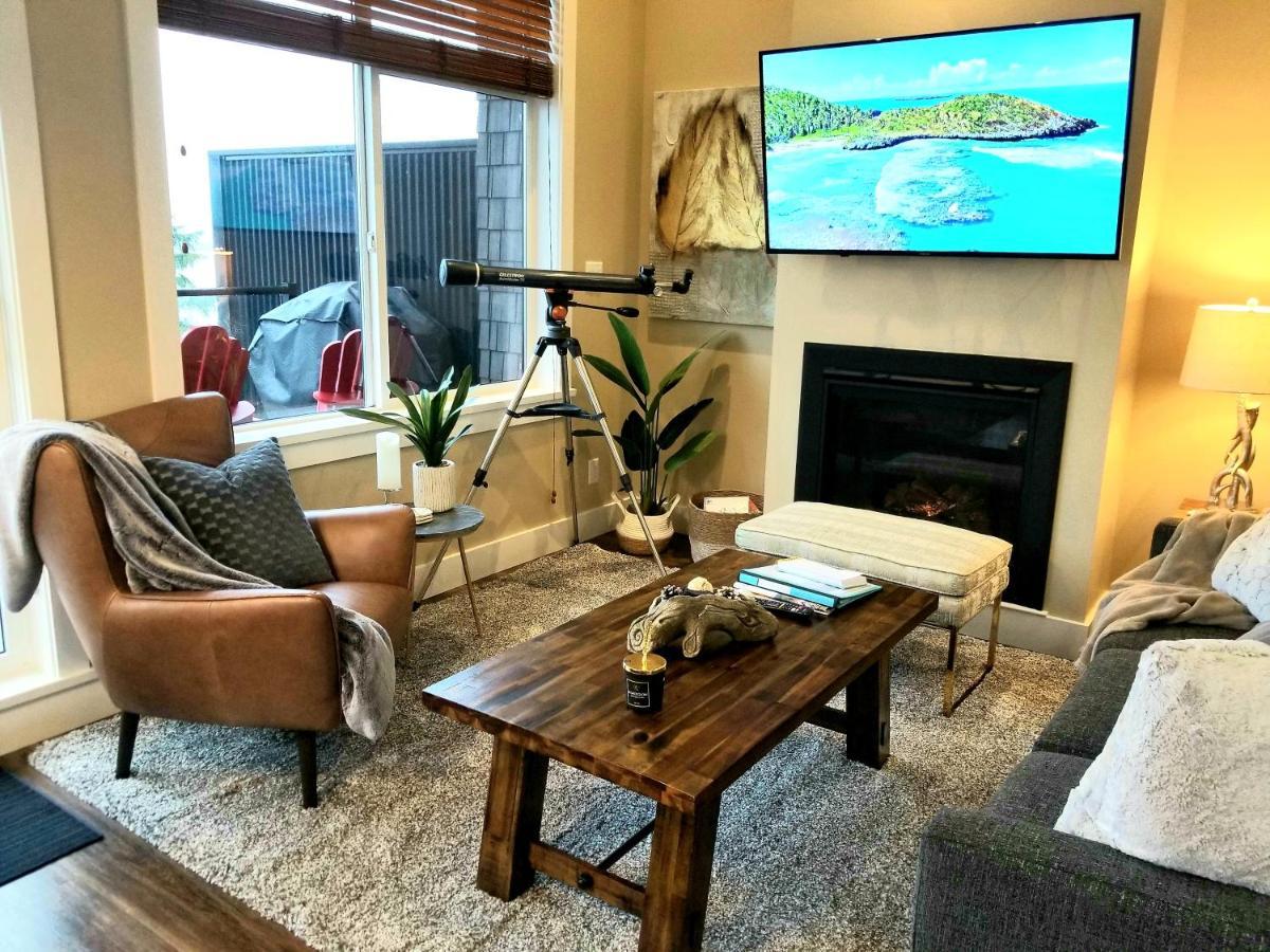 Port Renfrew Vacation Rentals Buitenkant foto